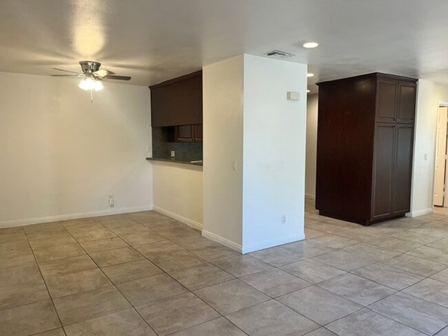 Building Photo - 2758 Bolker Dr