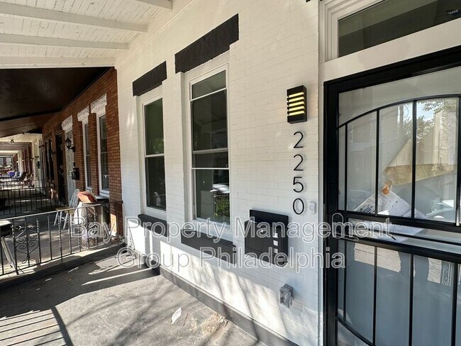 Foto del edificio - 2250 N Park Ave