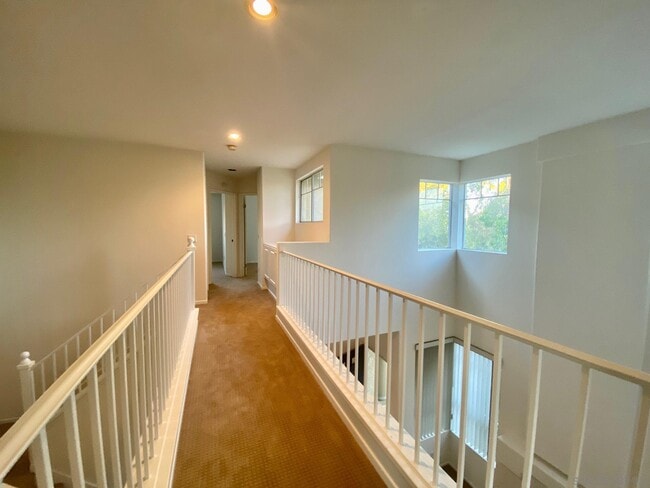 Building Photo - 3757 Ruette De Ville