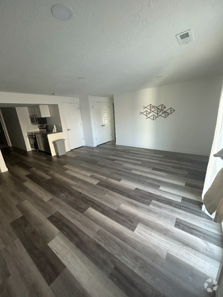 Building Photo - 241 E Ridgeline Wy