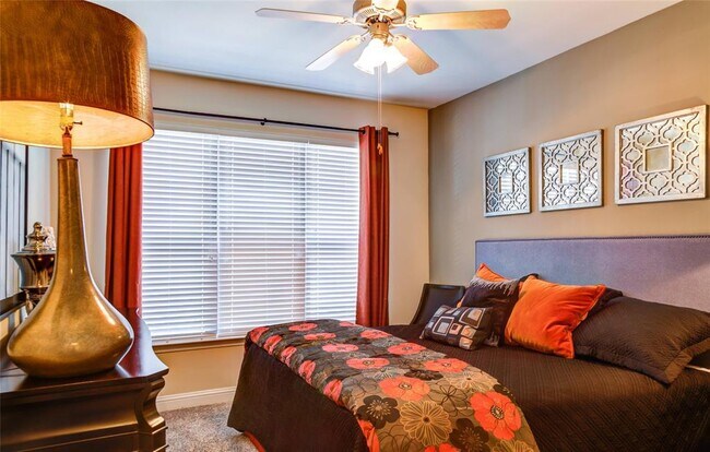 Foto del edificio - 4620 N Braeswood Blvd