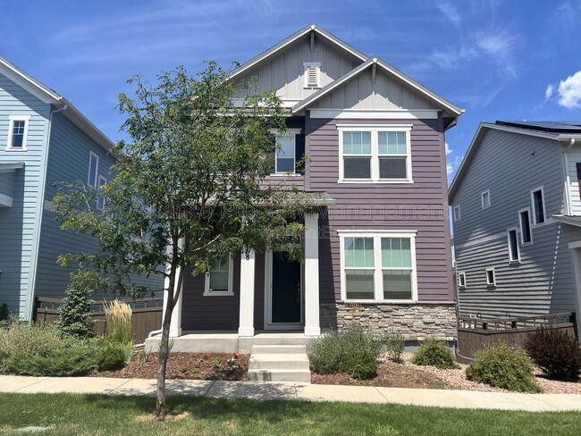 Photo - 1168 Solitaire St House