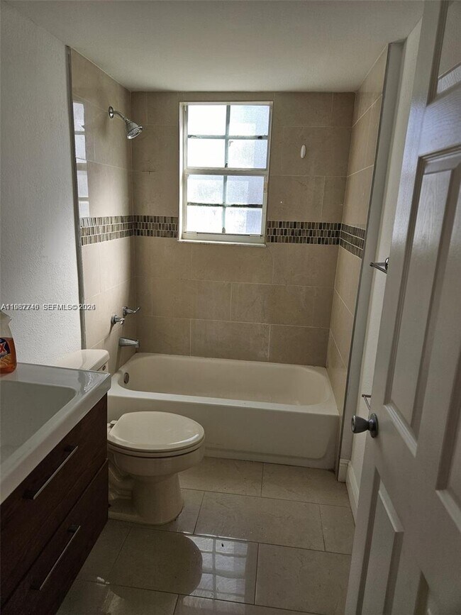 Foto del edificio - 1706 Belmont Ln