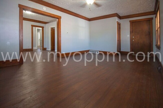 Building Photo - 2821 N 60th St