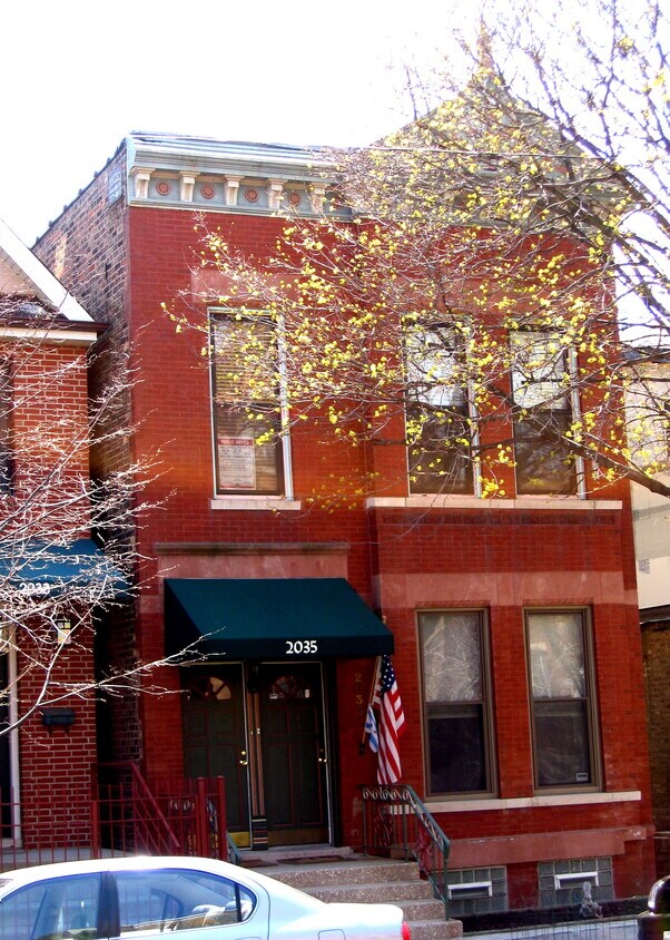 Primary Photo - 2035 W Homer St