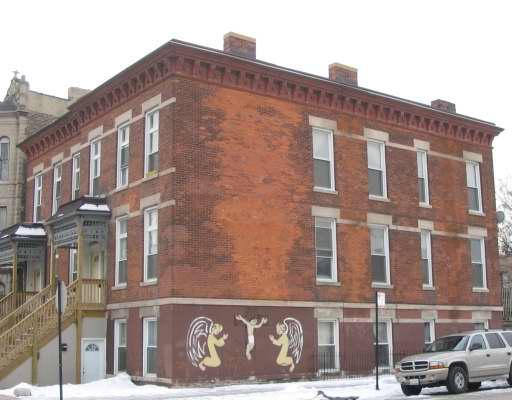 Building Photo - 2000-2002 S Ashland Ave