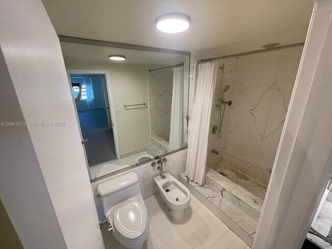 Foto del edificio - 155 Ocean Ln Dr