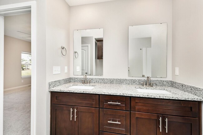 Foto del edificio - Great spacious home in Willard