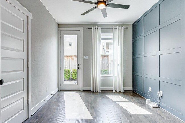 Foto del edificio - 12523 Holly Blue Ln