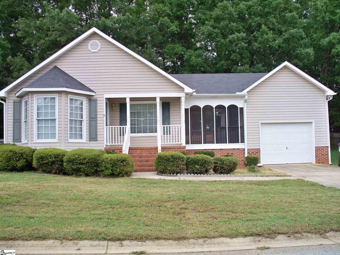 601 Lake Lennox Dr, Simpsonville, SC 29681 House Rental in Simpsonville, SC