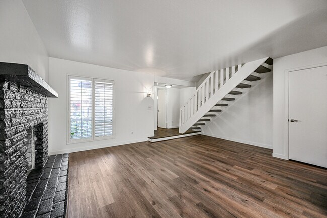 Foto del edificio - CHARMING Townhouse