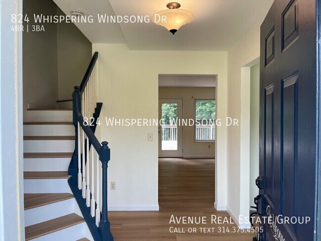 Foto del edificio - 824 Whispering Windsong Dr