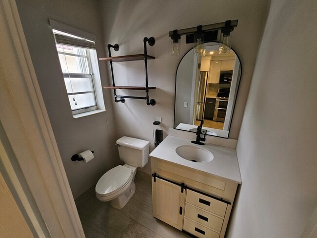 Foto del edificio - 6707 N Kendall Dr