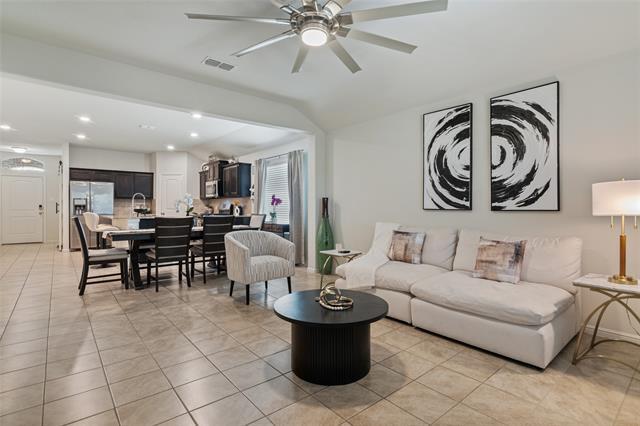 Foto del edificio - 6925 Tide Ln