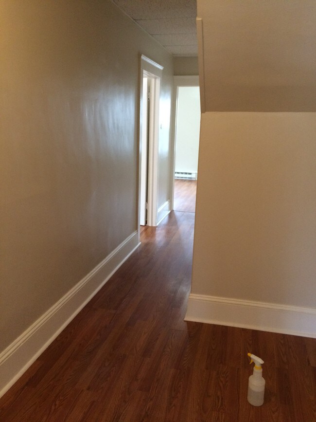 Foto del edificio - 142 E 5th St