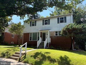 Building Photo - 5022 Druid Dr