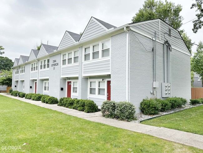 Building Photo - 3594 Jefferson St