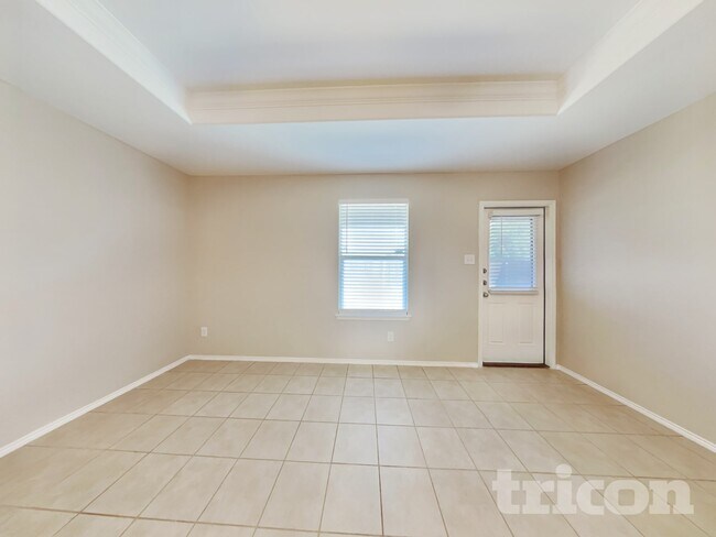 Building Photo - 6032 Fantail Dr