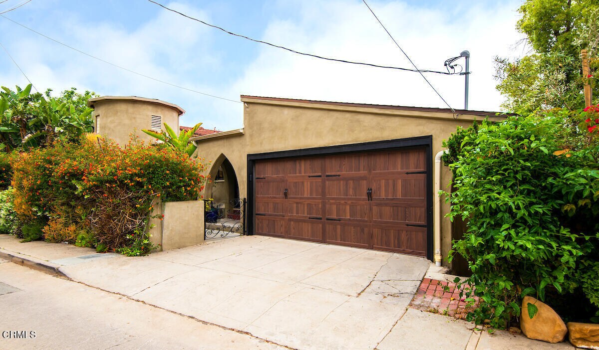 Primary Photo - 2214 Lyric Ave