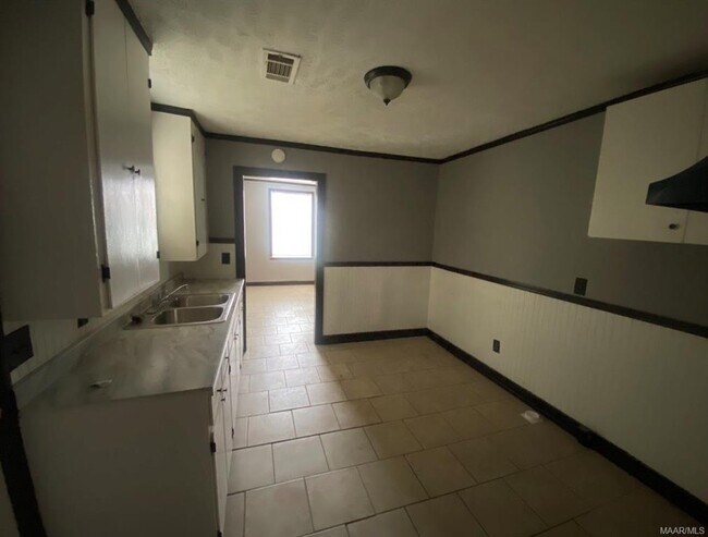 Foto del edificio - 3577 Whiting Ave