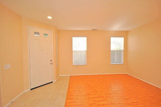 Foto del edificio - Spacious 5 Bedroom Family Home in Rancho del Oro!