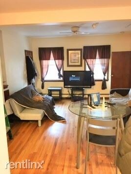Building Photo - 2 br, 1 bath Apartment - 206 Newark St # 2
