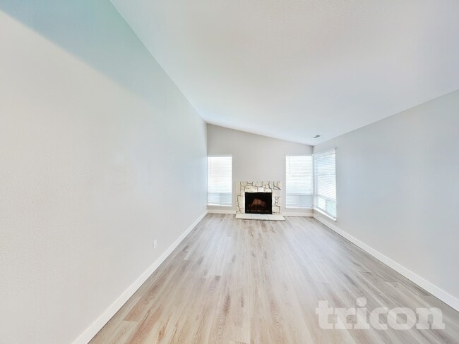 Foto del edificio - 1021 30th St NE