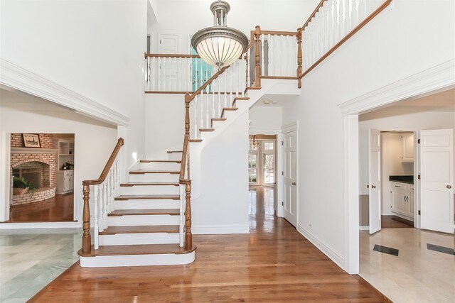 Foto del edificio - 651 Nor-Oaks Ct