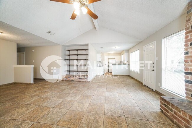 Foto del edificio - 7914 Birchbark Dr