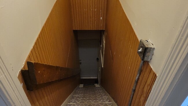 Foto del edificio - 2 bedroom 1 bath - available for June 1st right across the street from UWEC!