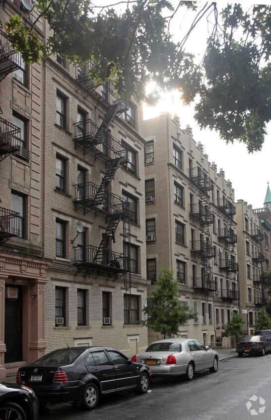 Foto del edificio - 511 W 186th St