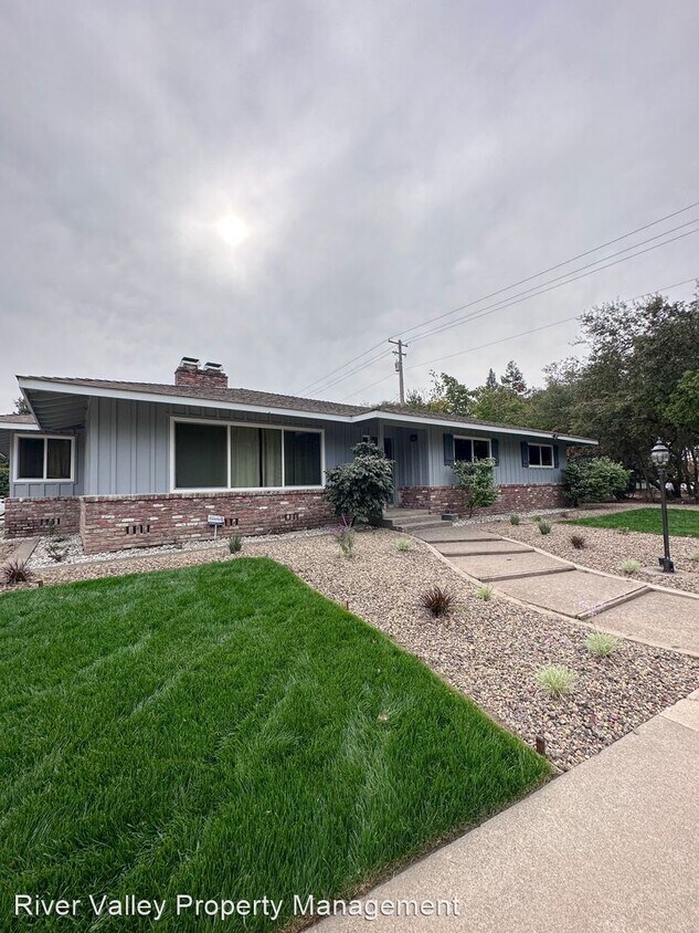 Primary Photo - 3 br, 2 bath House - 4700 Winding Way