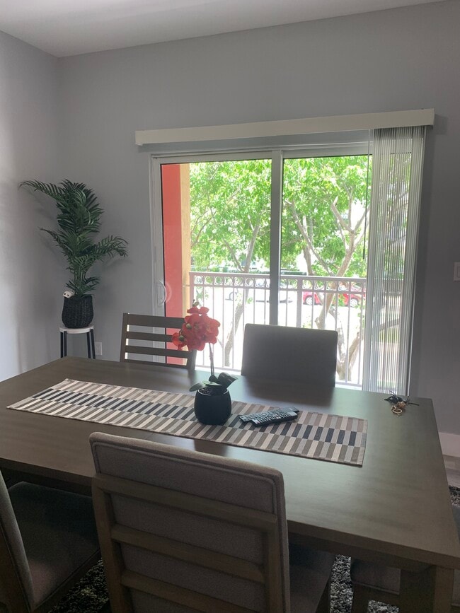 Building Photo - 10902 NW 83rd St