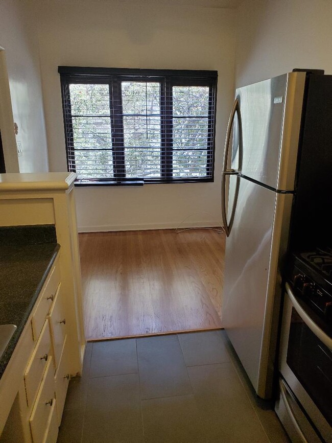 Dining Room - 1016 Tiverton Ave