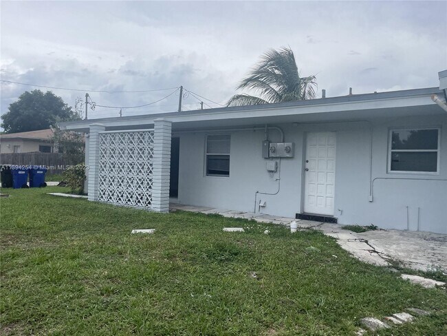 Foto del edificio - 17193 NE 18th Ave