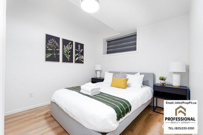 Building Photo - 15708 97 Av NW