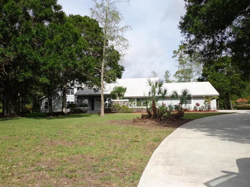 14813 Paddock Dr, Wellington, FL 33414 House Rental in Wellington, FL