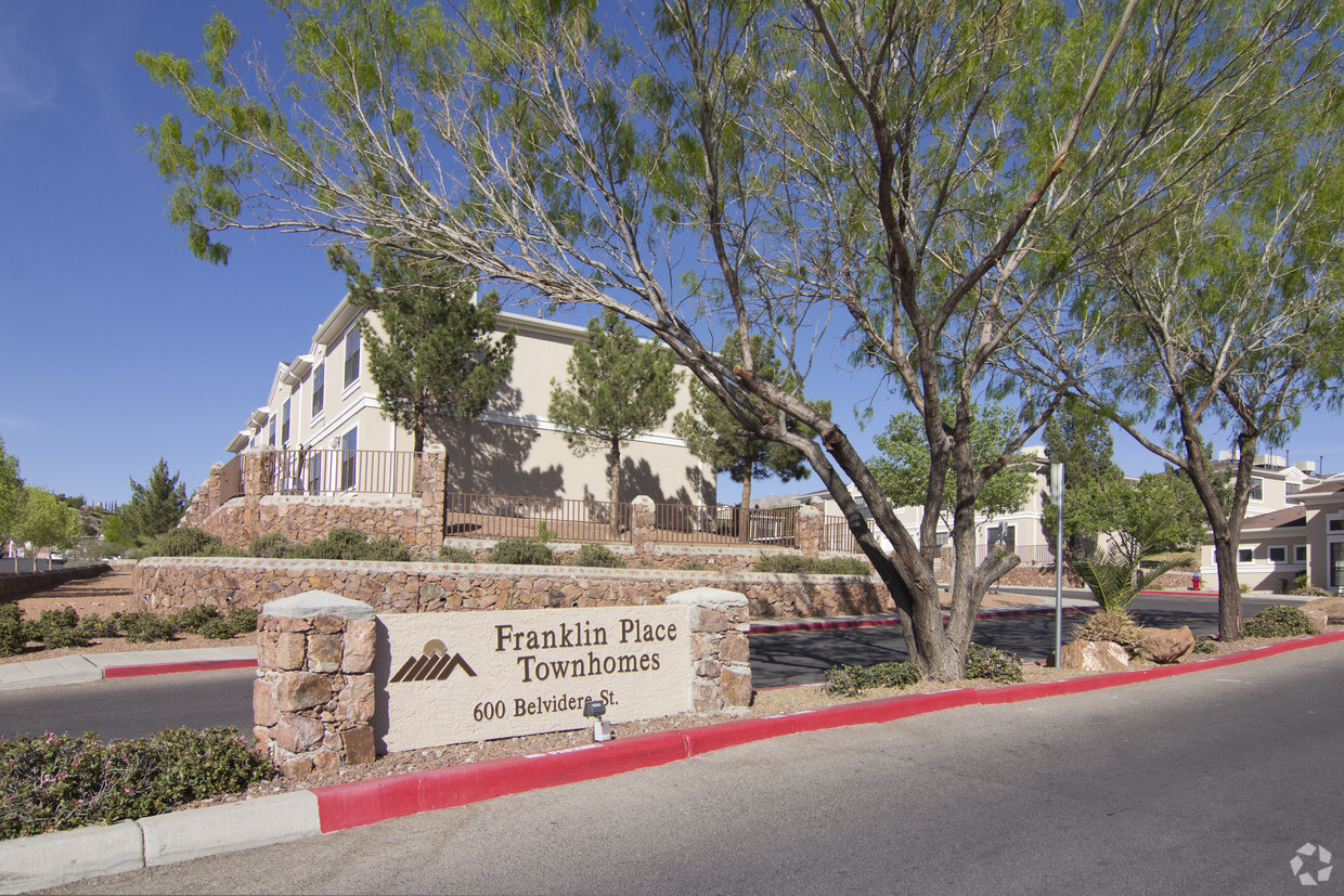 Primary Photo - Franklin Place Townhomes