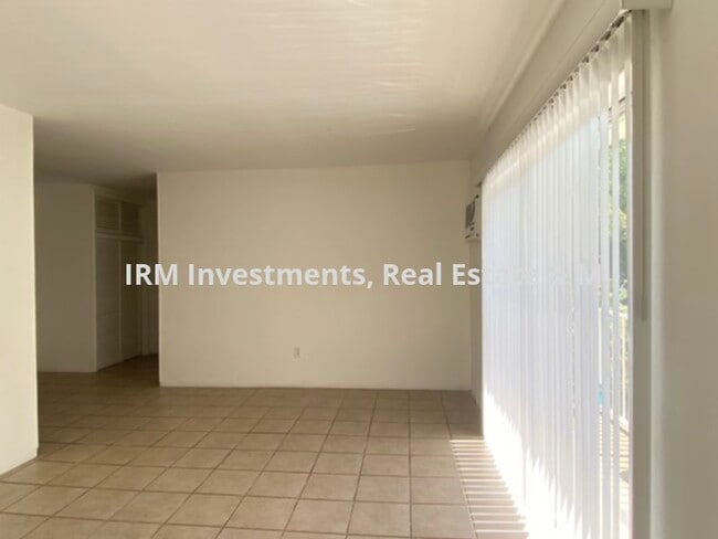 Building Photo - SPACIOUS 1BR/1BA CONDO WITH W&amp;D AND ASSIGNED PARKING