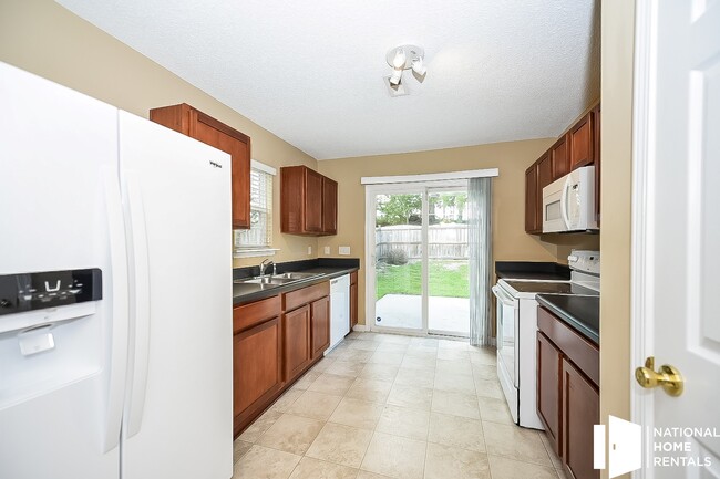 Building Photo - 421 Cape Jasmine Way