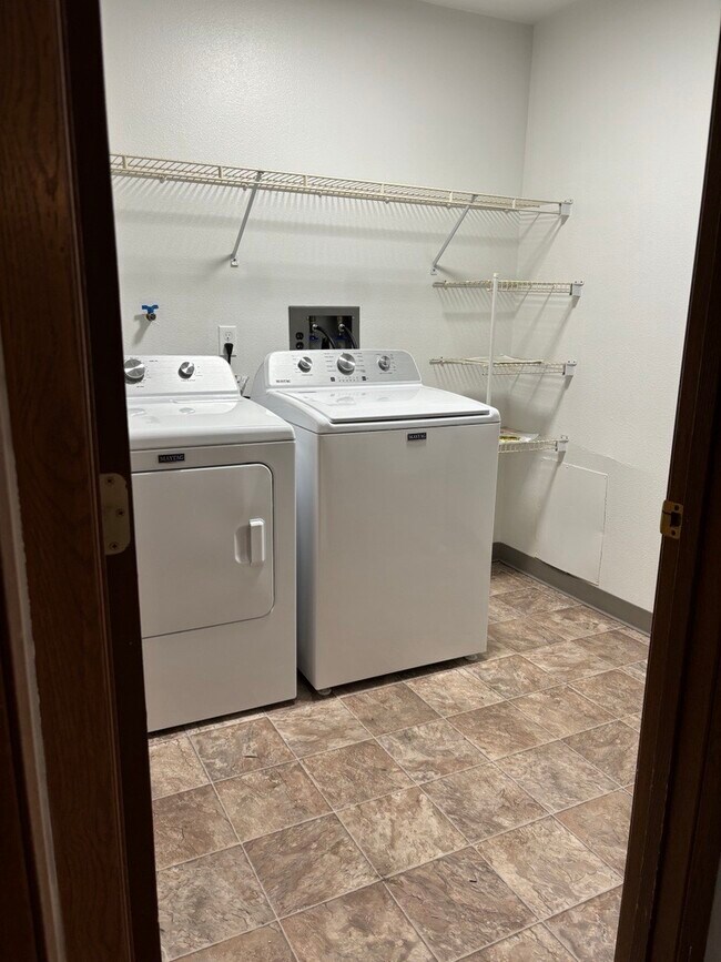 Foto del edificio - Hidden Glen Apartments