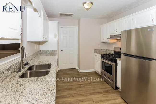 Foto del edificio - Now Available!