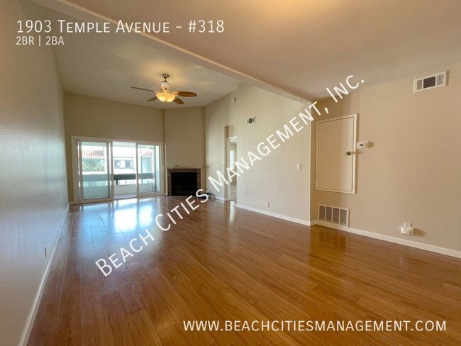 Building Photo - Huge 2 bed, 2 bath Condo with AC, 2 Assign...