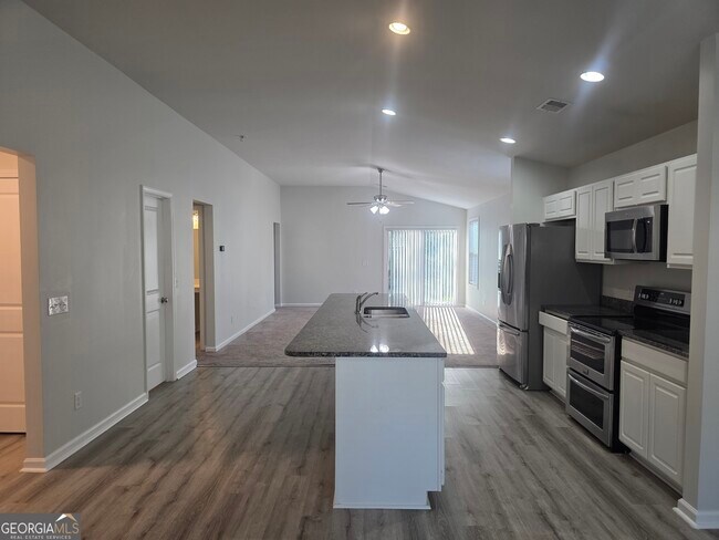 Foto del edificio - 27 Blackberry Cir