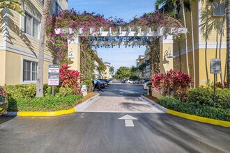 Building Photo - 1515 E Broward Blvd