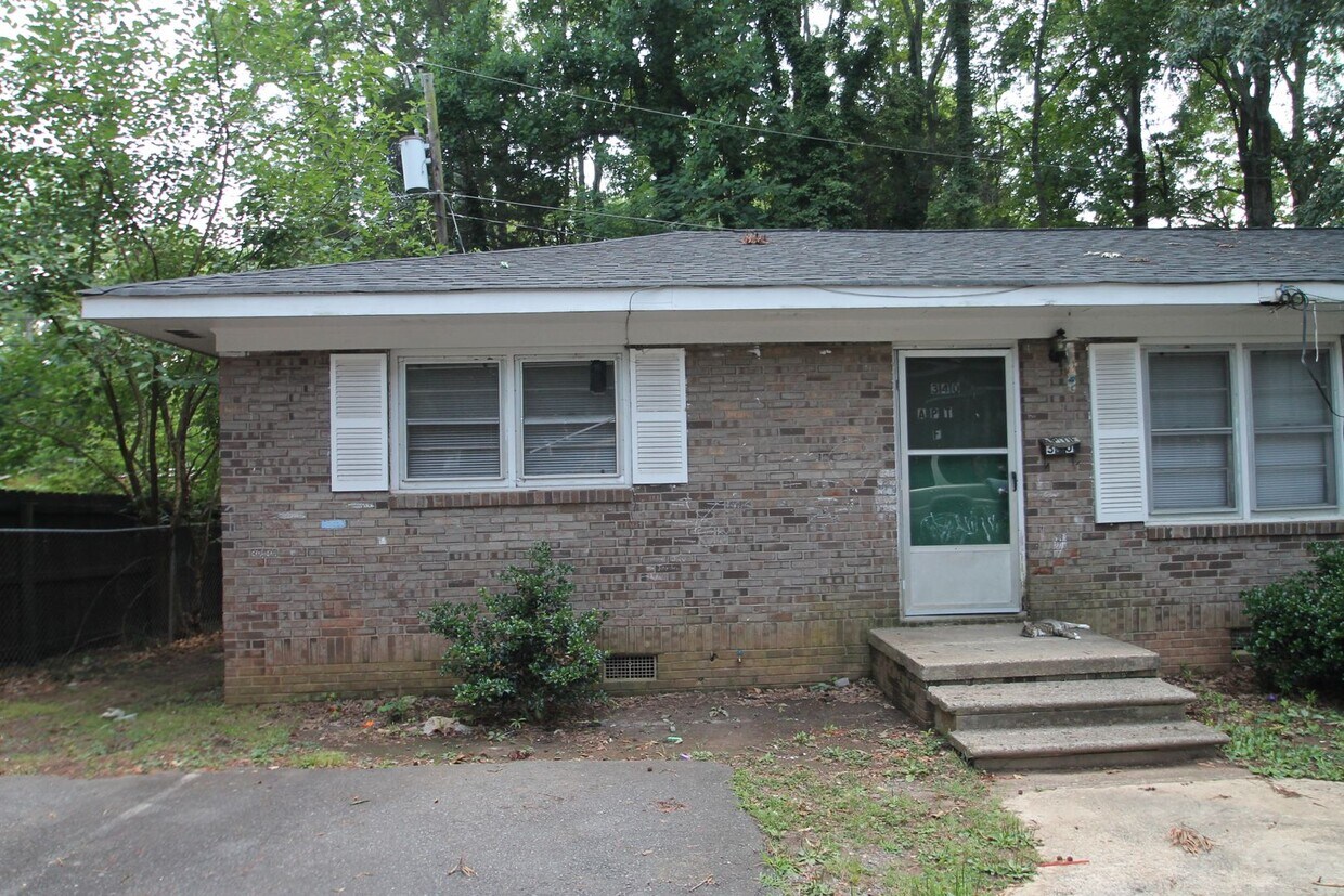 Foto principal - Exclusively offered by MUSE REALTY, LLC