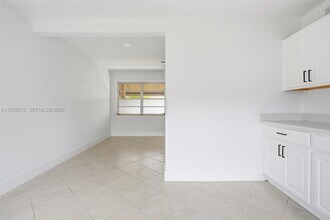 Building Photo - 2445 SW 18th St