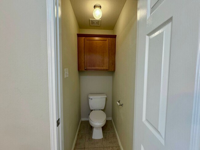 Foto del edificio - 5207 Bridgewood Dr