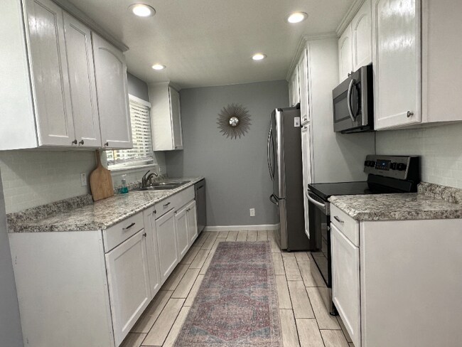 Foto del edificio - 7130 Beach St