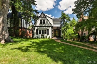 Building Photo - 7825 Lafon Pl